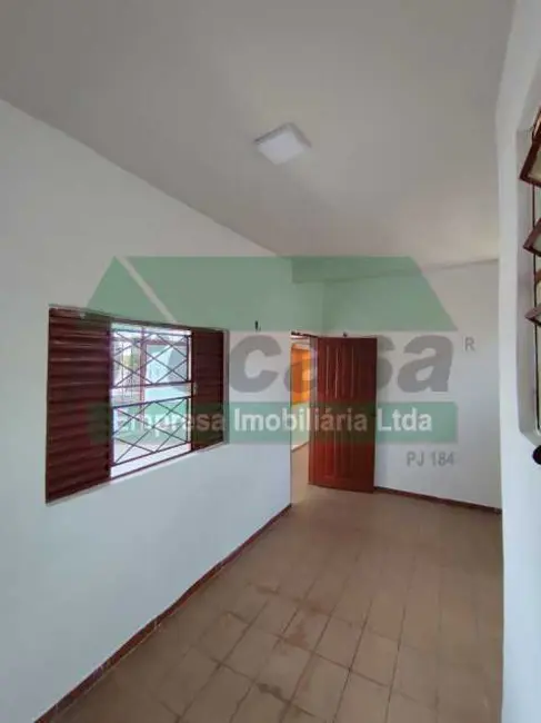 Foto 9 de Casa com 3 quartos para alugar, 155m2 em Manaus - AM