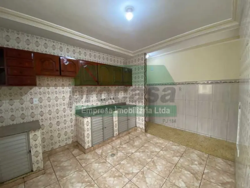 Foto 6 de Apartamento com 2 quartos para alugar, 70m2 em Manaus - AM