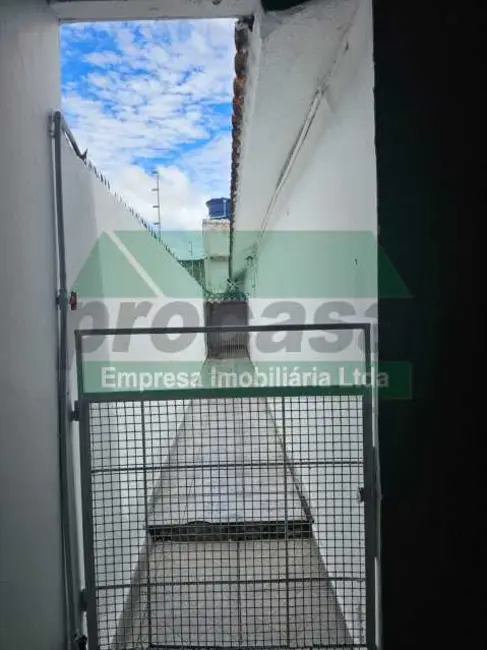 Foto 3 de Casa com 2 quartos para alugar, 130m2 em Manaus - AM