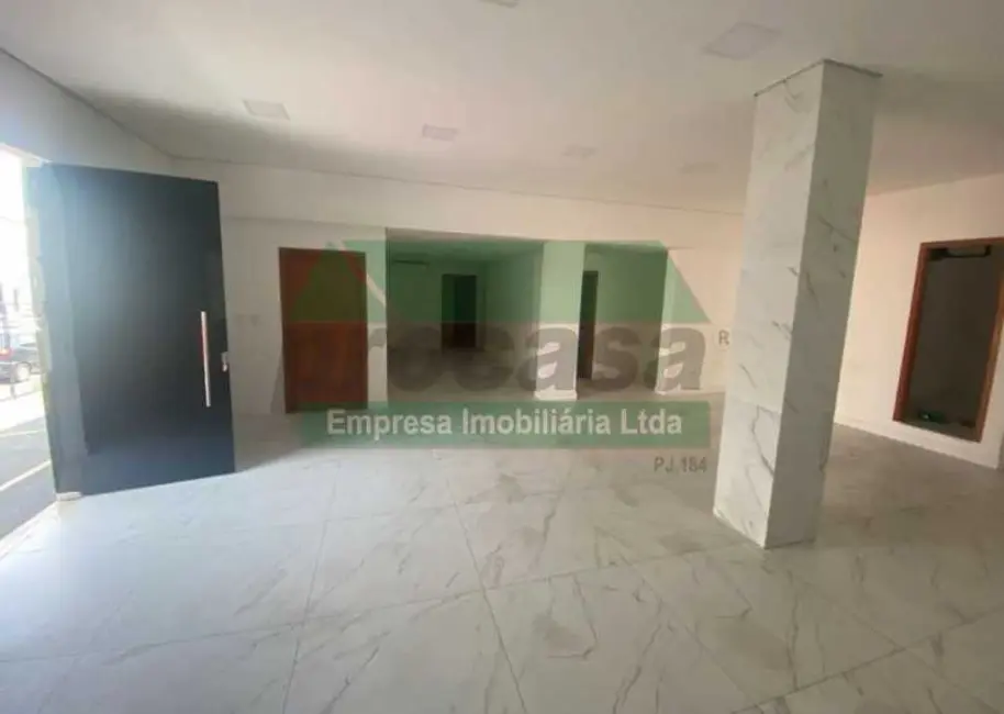 Sala Comercial à venda e para alugar, 580m2 em Manaus - AM - imagem 1 Foto 1 de Sala Comercial à venda e para alugar, 580m2 em Manaus - AM