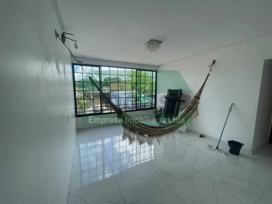 Casa com 5 quartos para alugar, 200m2 em Manaus - AM - imagem 5 Foto 5 de Casa com 5 quartos para alugar, 200m2 em Manaus - AM