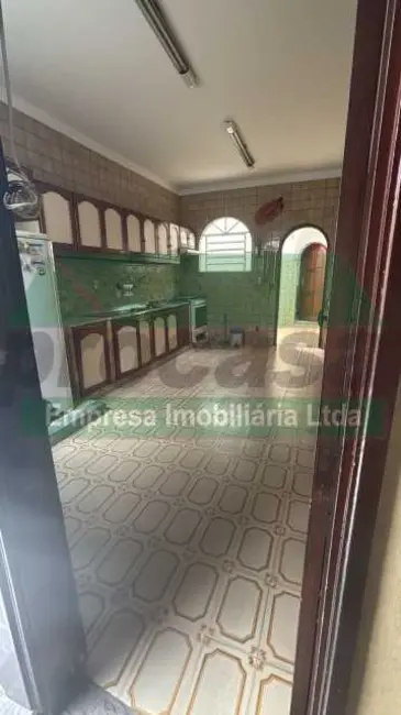 Foto 9 de Casa com 3 quartos para alugar, 260m2 em Manaus - AM