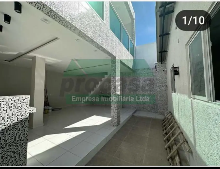 Foto 2 de Casa com 3 quartos à venda, 200m2 em Manaus - AM