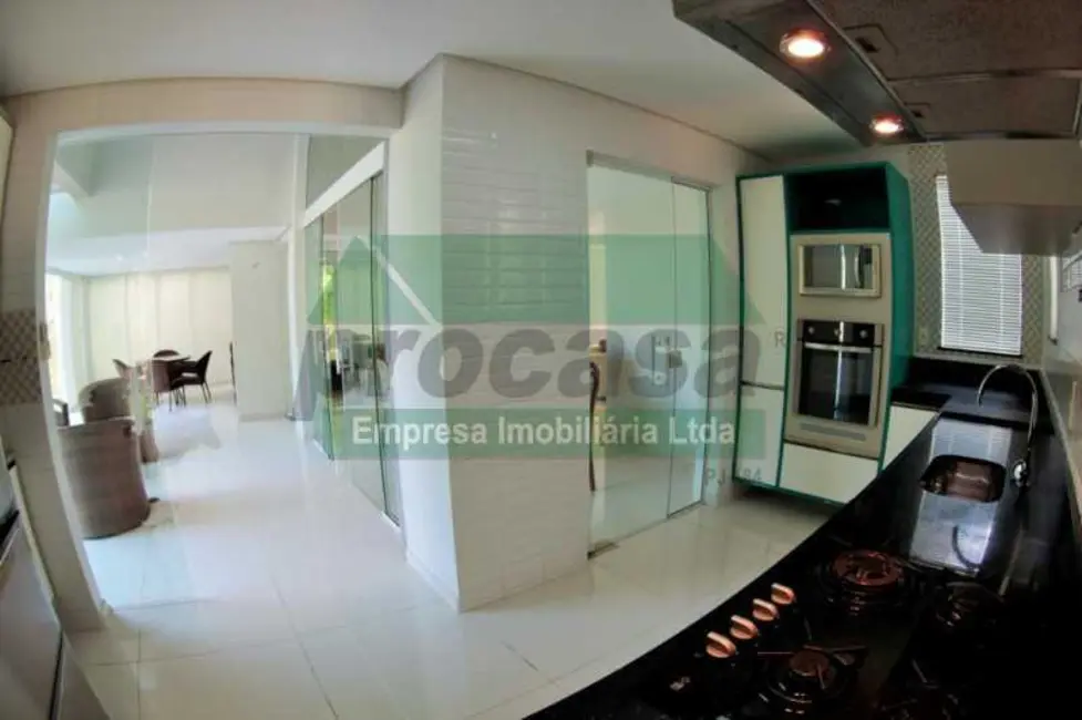 Foto 3 de Casa de Condomínio com 4 quartos à venda, 300m2 em Manaus - AM