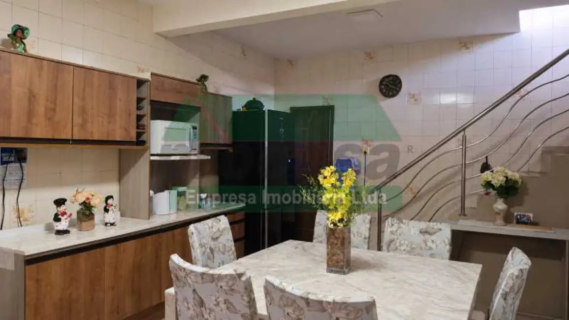 Foto 4 de Casa com 2 quartos à venda, 200m2 em Manaus - AM