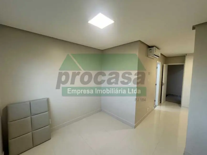 Foto 2 de Casa com 2 quartos à venda, 120m2 em Manaus - AM