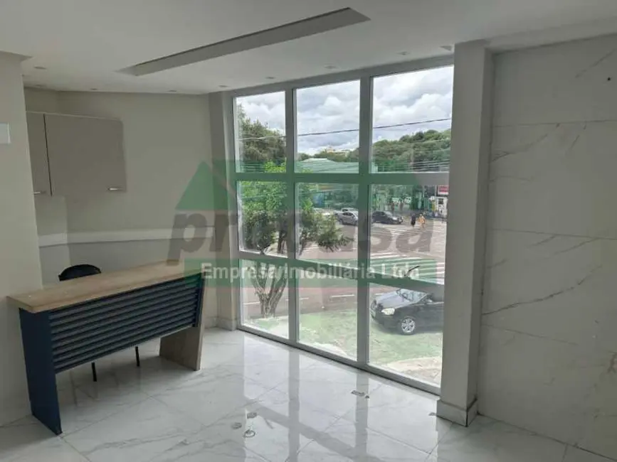 Prédio Inteiro com 2 quartos para alugar, 400m2 em Manaus - AM - imagem 4 Foto 4 de Prédio Inteiro com 2 quartos para alugar, 400m2 em Manaus - AM