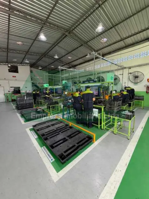 Foto 4 de Armazém / Galpão à venda, 300m2 em Manaus - AM