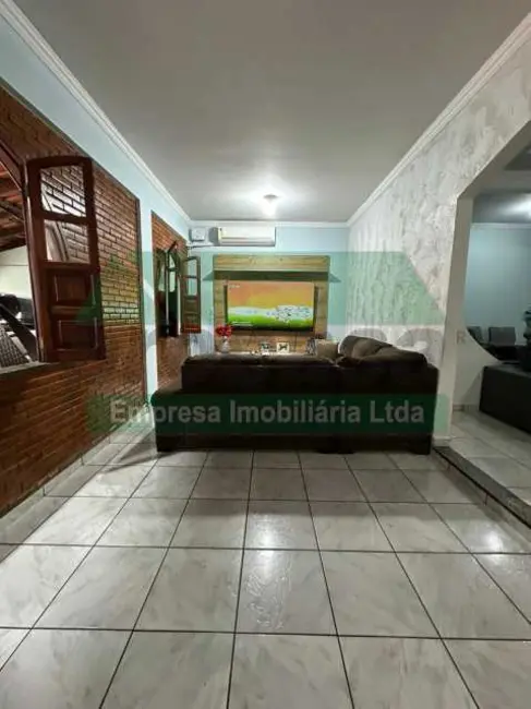Foto 9 de Casa com 3 quartos à venda e para alugar, 438m2 em Manaus - AM