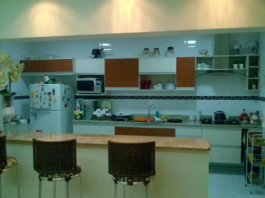 Casa de Condomínio com 3 quartos à venda, 300m2 em Manaus - AM - imagem 4 Foto 4 de Casa de Condomínio com 3 quartos à venda, 300m2 em Manaus - AM