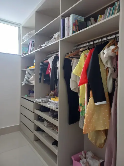 Casa de Condomínio com 4 quartos à venda, 450m2 em Manaus - AM - imagem 5 Foto 5 de Casa de Condomínio com 4 quartos à venda, 450m2 em Manaus - AM