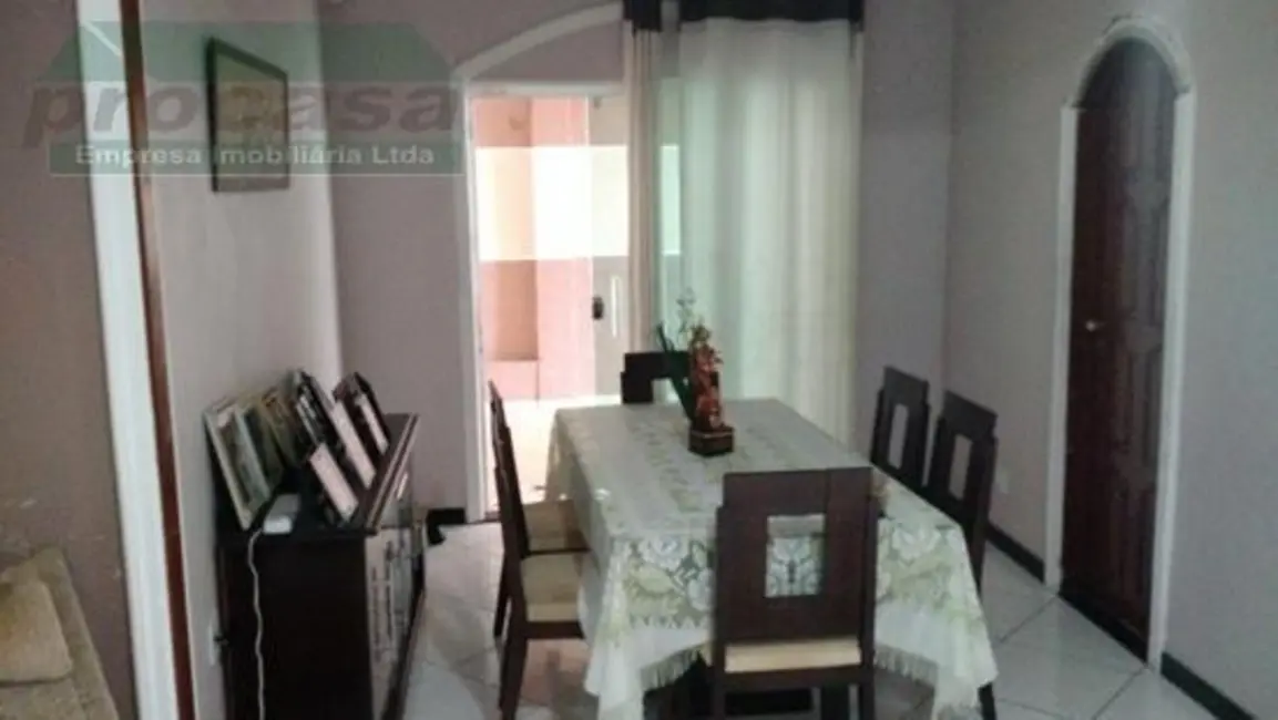 Foto 1 de Casa com 4 quartos à venda, 300m2 em Manaus - AM