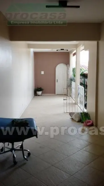 Foto 3 de Casa com 4 quartos à venda, 300m2 em Manaus - AM