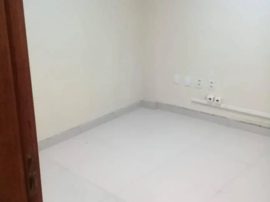 Loja à venda, 100m2 em Manaus - AM - imagem 5 Foto 5 de Loja à venda, 100m2 em Manaus - AM