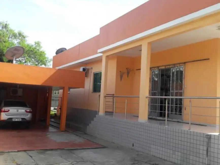 Foto 1 de Casa com 5 quartos à venda, 270m2 em Manaus - AM