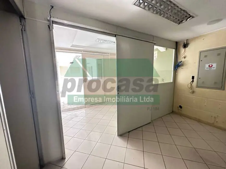 Loja à venda, 305m2 em Manaus - AM - imagem 8 Foto 8 de Loja à venda, 305m2 em Manaus - AM