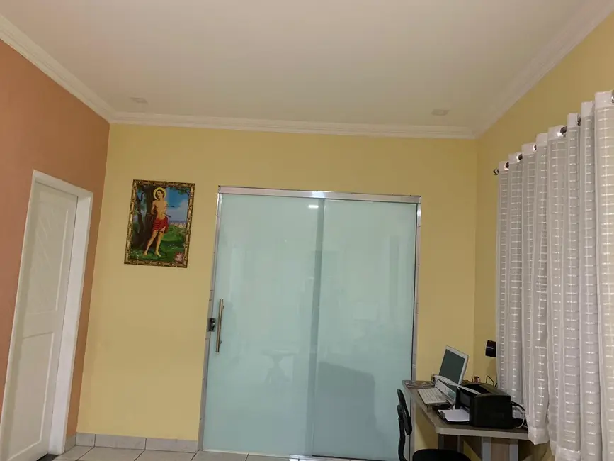 Foto 7 de Casa com 4 quartos à venda, 200m2 em Manaus - AM
