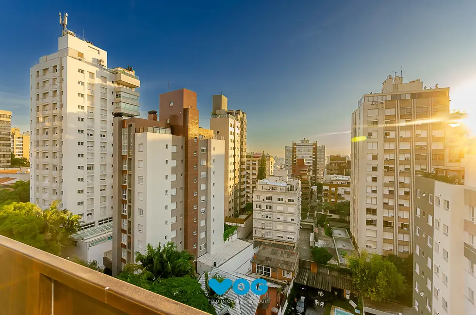 Apartamento com 3 quartos à venda, 185m2 em Rio Branco, Porto Alegre - RS - imagem 9 Foto 9 de Apartamento com 3 quartos à venda, 185m2 em Rio Branco, Porto Alegre - RS