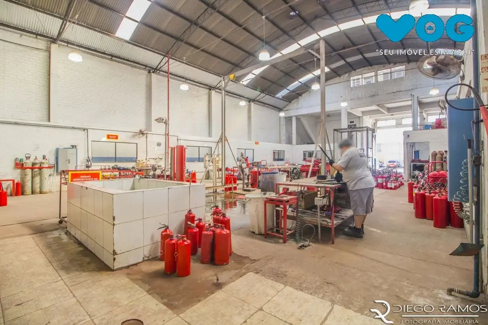 Foto 3 de Armazém / Galpão à venda, 1250m2 em Navegantes, Porto Alegre - RS