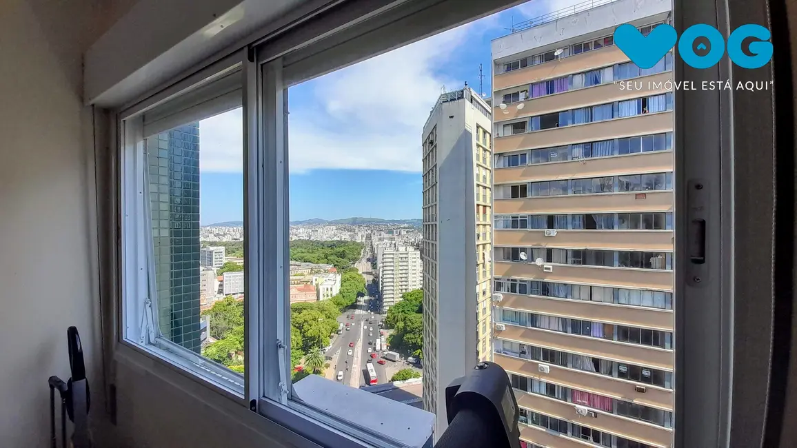 Apartamento com 3 quartos à venda, 100m2 em Centro Histórico, Porto Alegre - RS - imagem 9 Foto 9 de Apartamento com 3 quartos à venda, 100m2 em Centro Histórico, Porto Alegre - RS