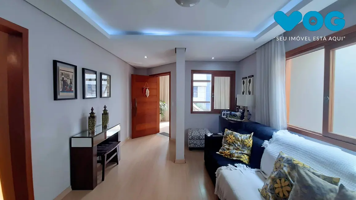 Casa com 4 quartos à venda, 397m2 em Sarandi, Porto Alegre - RS - imagem 5 Foto 5 de Casa com 4 quartos à venda, 397m2 em Sarandi, Porto Alegre - RS