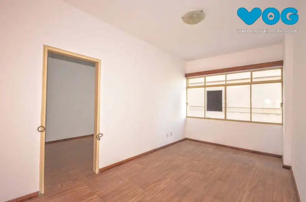 Apartamento com 1 quarto à venda, 41m2 em Centro Histórico, Porto Alegre - RS - imagem 1 Foto 1 de Apartamento com 1 quarto à venda, 41m2 em Centro Histórico, Porto Alegre - RS