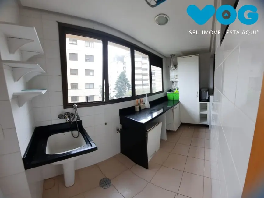 Foto 8 de Apartamento com 3 quartos à venda, 143m2 em Três Figueiras, Porto Alegre - RS