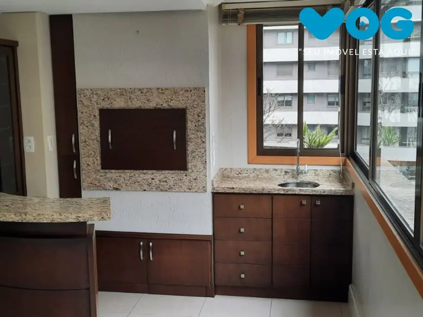 Foto 7 de Apartamento com 3 quartos à venda, 143m2 em Três Figueiras, Porto Alegre - RS
