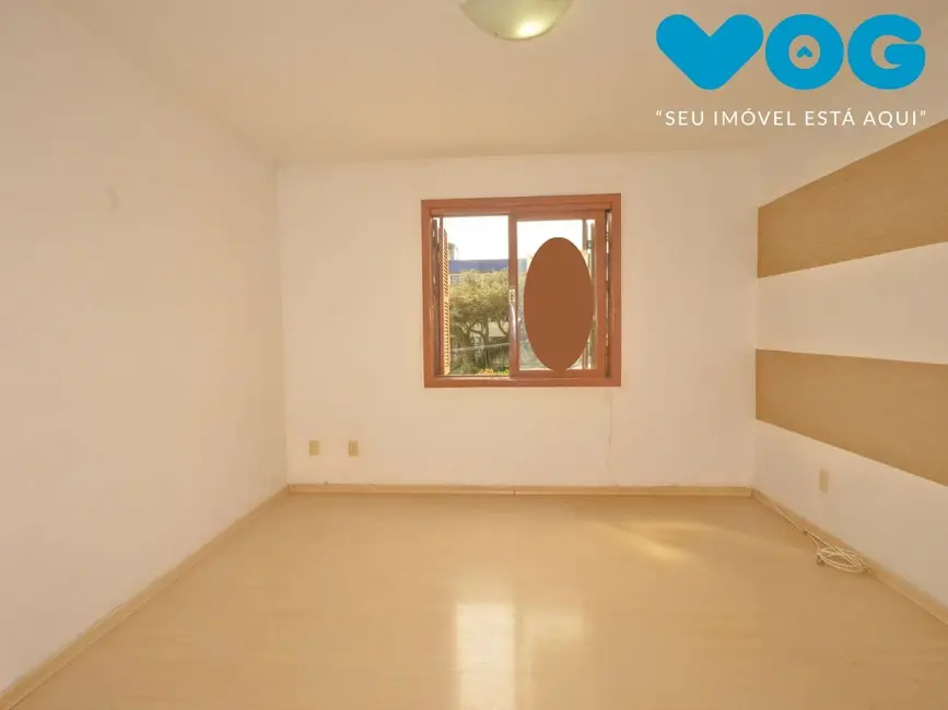 Foto 2 de Apartamento com 2 quartos à venda, 61m2 em Passo da Areia, Porto Alegre - RS
