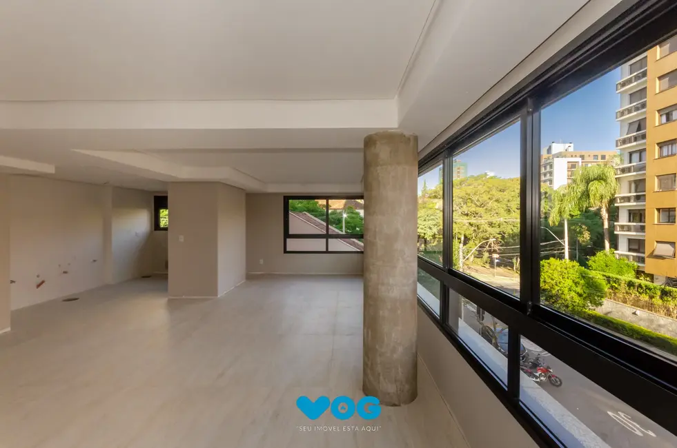 Apartamento com 3 quartos à venda, 130m2 em Petrópolis, Porto Alegre - RS - imagem 6 Foto 6 de Apartamento com 3 quartos à venda, 130m2 em Petrópolis, Porto Alegre - RS
