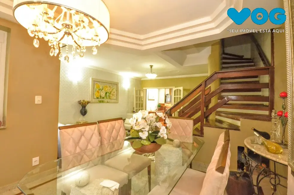 Casa com 4 quartos à venda, 220m2 em Centro Histórico, Porto Alegre - RS - imagem 9 Foto 9 de Casa com 4 quartos à venda, 220m2 em Centro Histórico, Porto Alegre - RS