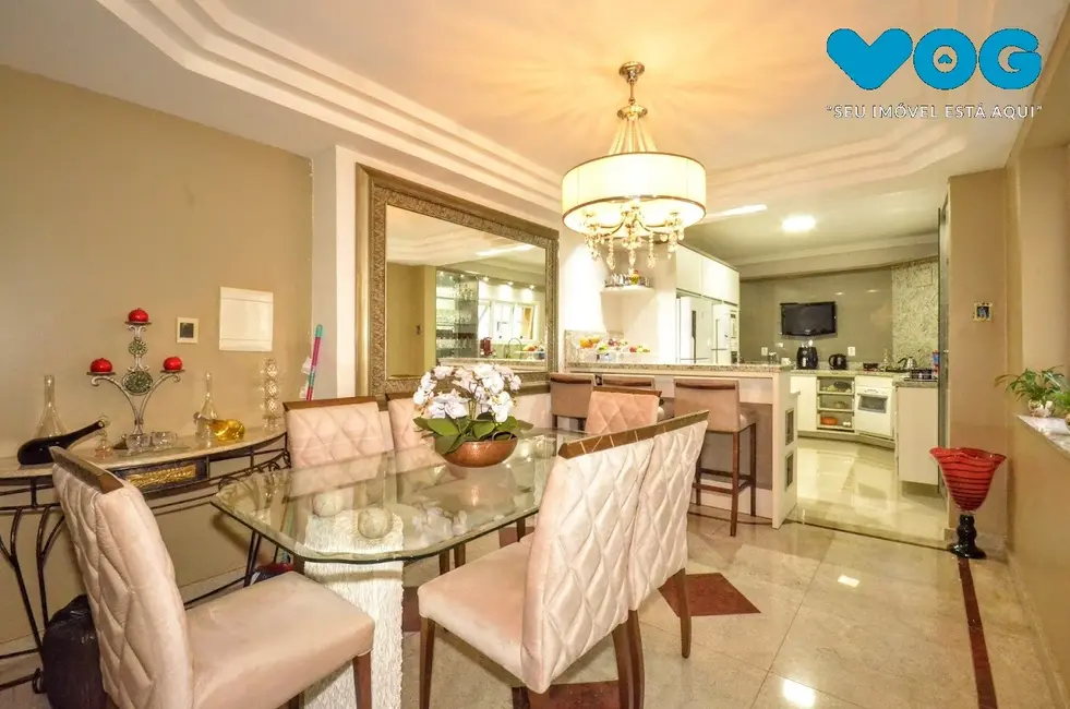 Casa com 4 quartos à venda, 220m2 em Centro Histórico, Porto Alegre - RS - imagem 4 Foto 4 de Casa com 4 quartos à venda, 220m2 em Centro Histórico, Porto Alegre - RS