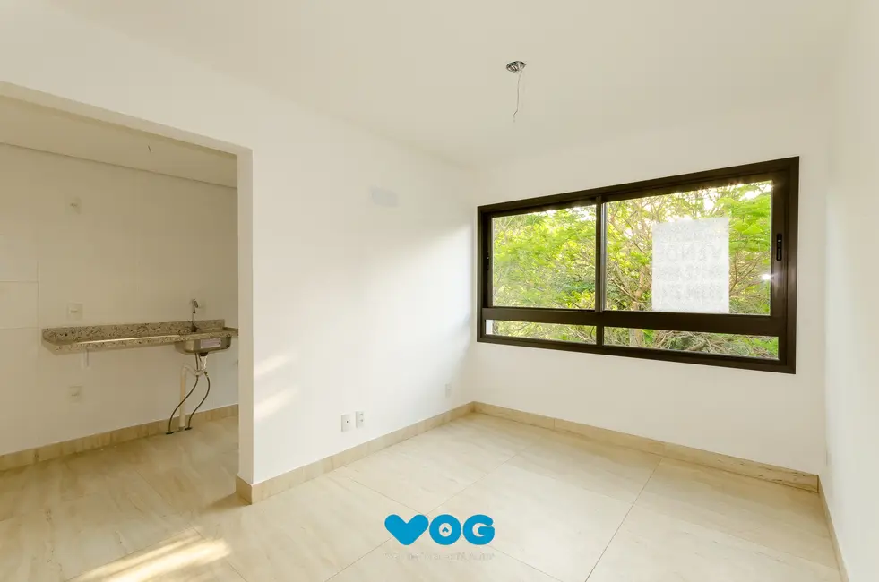 Apartamento com 2 quartos à venda, 64m2 em Passo da Areia, Porto Alegre - RS - imagem 3 Foto 3 de Apartamento com 2 quartos à venda, 64m2 em Passo da Areia, Porto Alegre - RS