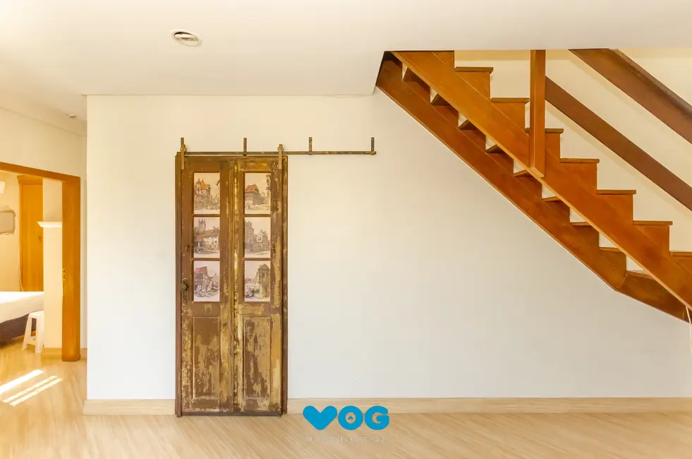 Apartamento com 2 quartos à venda, 135m2 em Petrópolis, Porto Alegre - RS - imagem 9 Foto 9 de Apartamento com 2 quartos à venda, 135m2 em Petrópolis, Porto Alegre - RS