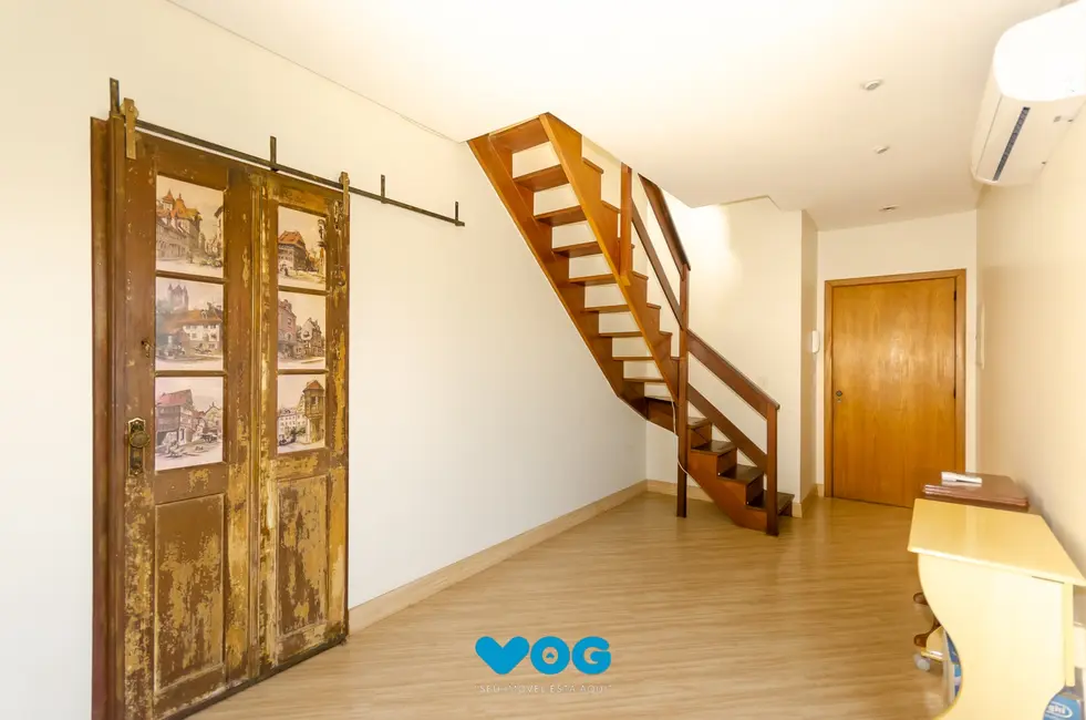 Foto 2 de Apartamento com 2 quartos à venda, 135m2 em Petrópolis, Porto Alegre - RS