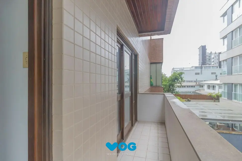Foto 4 de Apartamento com 3 quartos à venda, 225m2 em Petrópolis, Porto Alegre - RS