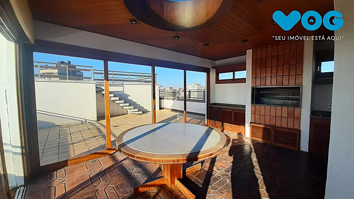 Apartamento com 4 quartos à venda, 367m2 em Moinhos de Vento, Porto Alegre - RS - imagem 9 Foto 9 de Apartamento com 4 quartos à venda, 367m2 em Moinhos de Vento, Porto Alegre - RS