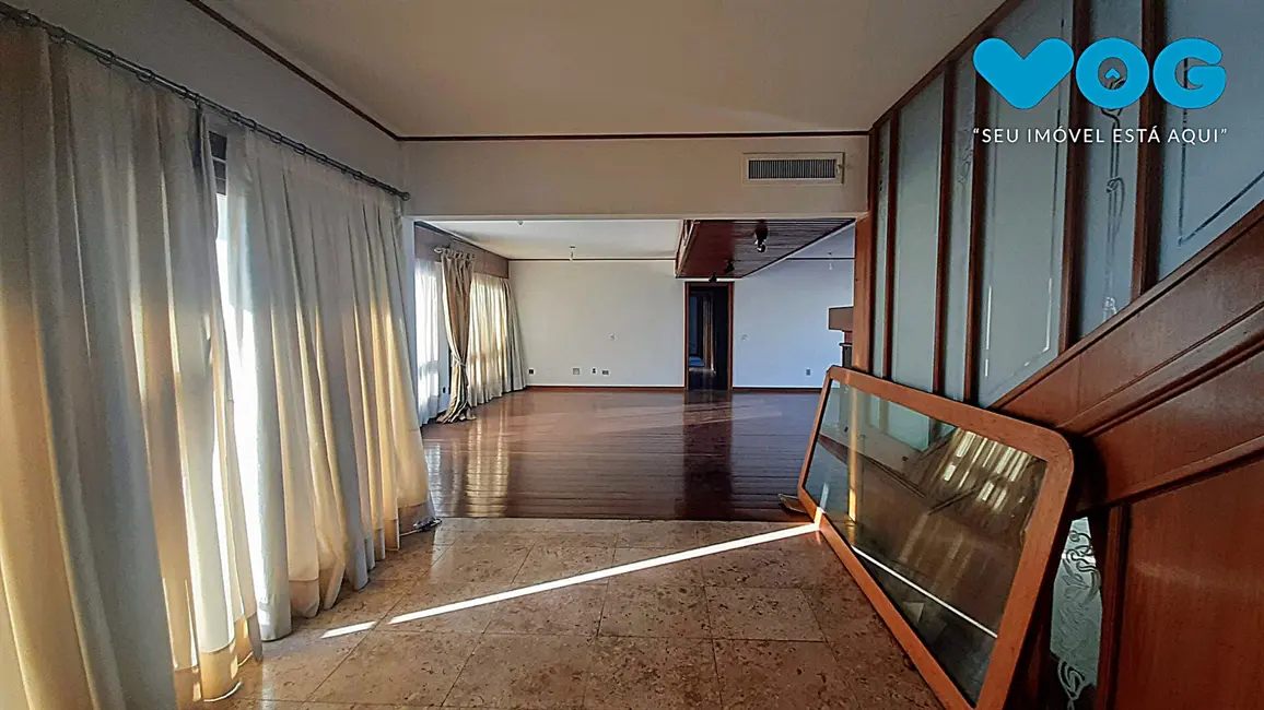 Apartamento com 4 quartos à venda, 367m2 em Moinhos de Vento, Porto Alegre - RS - imagem 7 Foto 7 de Apartamento com 4 quartos à venda, 367m2 em Moinhos de Vento, Porto Alegre - RS