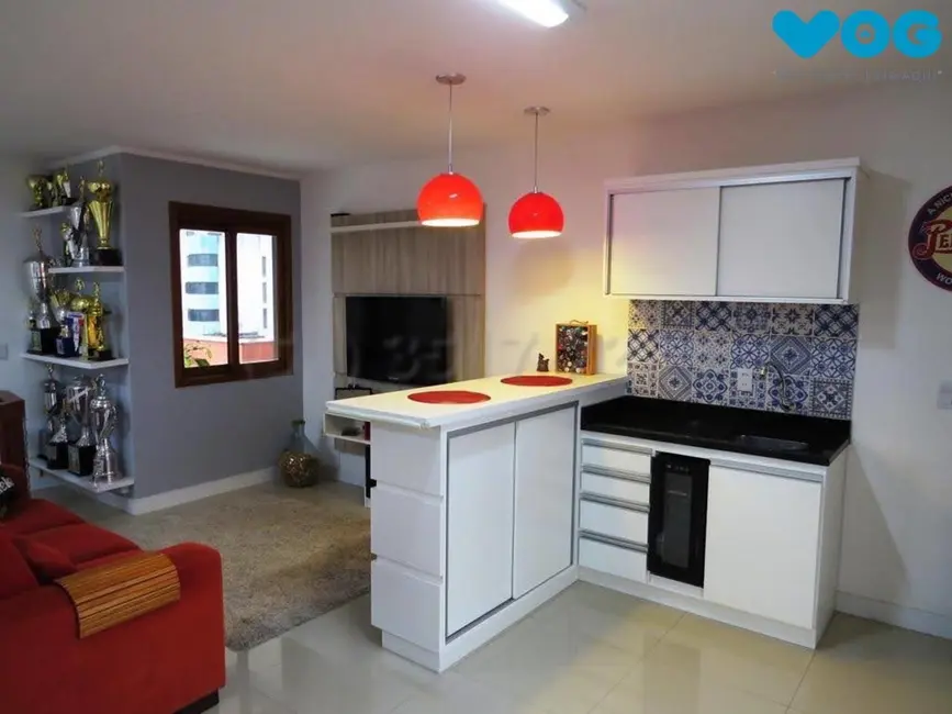 Foto 4 de Apartamento com 2 quartos à venda, 180m2 em Jardim Itu, Porto Alegre - RS