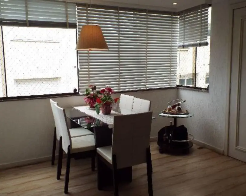 Apartamento com 3 quartos à venda, 169m2 em Passo da Areia, Porto Alegre - RS - imagem 4 Foto 4 de Apartamento com 3 quartos à venda, 169m2 em Passo da Areia, Porto Alegre - RS