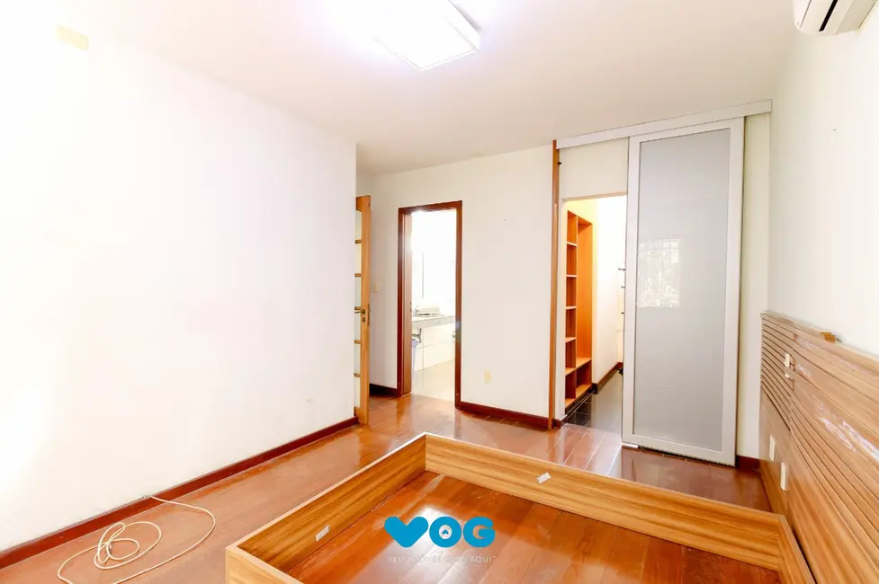 Foto 9 de Casa com 3 quartos à venda, 280m2 em Chácara das Pedras, Porto Alegre - RS