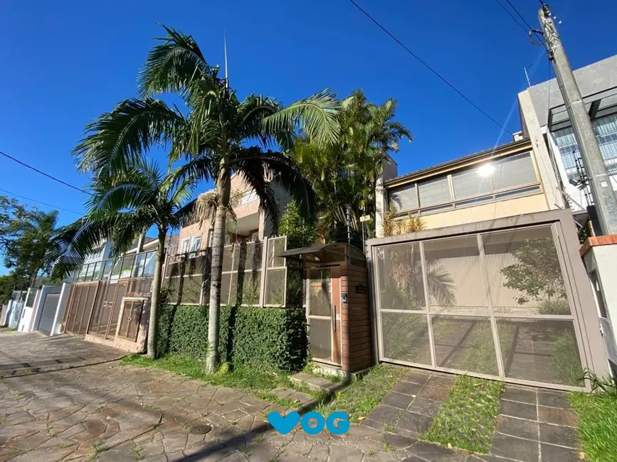 Foto 1 de Casa com 3 quartos à venda, 280m2 em Chácara das Pedras, Porto Alegre - RS