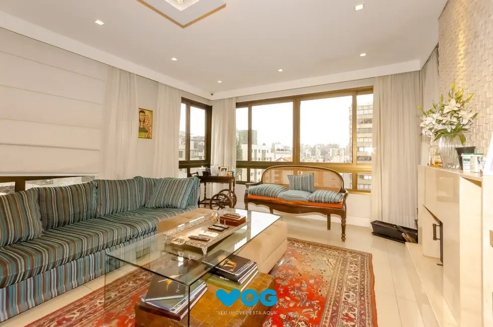 Apartamento com 3 quartos à venda, 137m2 em Petrópolis, Porto Alegre - RS - imagem 2 Foto 2 de Apartamento com 3 quartos à venda, 137m2 em Petrópolis, Porto Alegre - RS