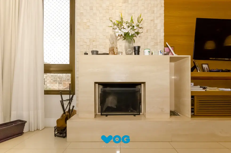 Apartamento com 3 quartos à venda, 137m2 em Petrópolis, Porto Alegre - RS - imagem 7 Foto 7 de Apartamento com 3 quartos à venda, 137m2 em Petrópolis, Porto Alegre - RS