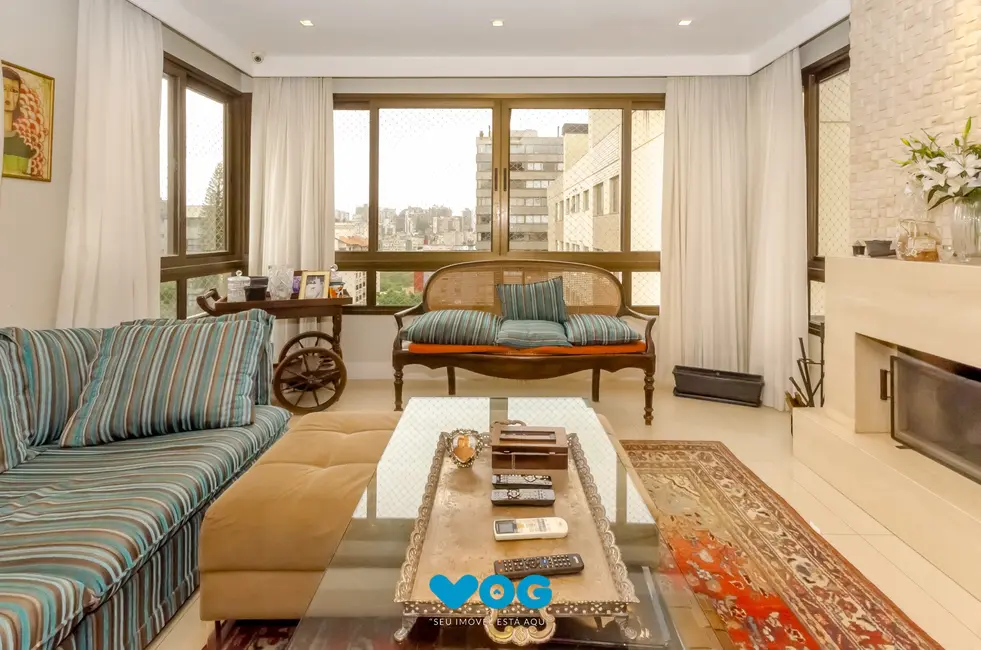 Apartamento com 3 quartos à venda, 137m2 em Petrópolis, Porto Alegre - RS - imagem 3 Foto 3 de Apartamento com 3 quartos à venda, 137m2 em Petrópolis, Porto Alegre - RS