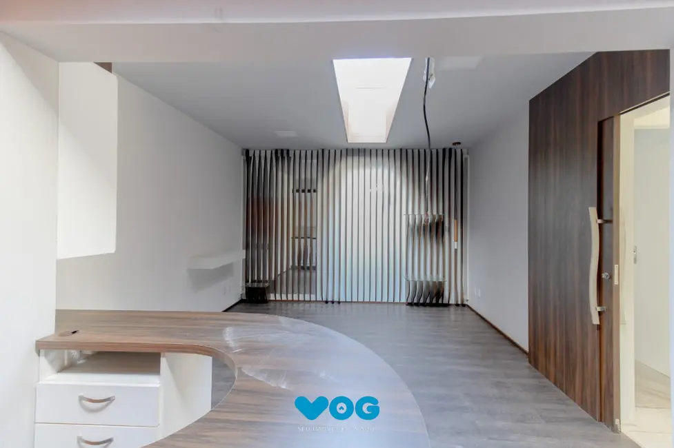 Sala Comercial à venda, 320m2 em Moinhos de Vento, Porto Alegre - RS - imagem 2 Foto 2 de Sala Comercial à venda, 320m2 em Moinhos de Vento, Porto Alegre - RS