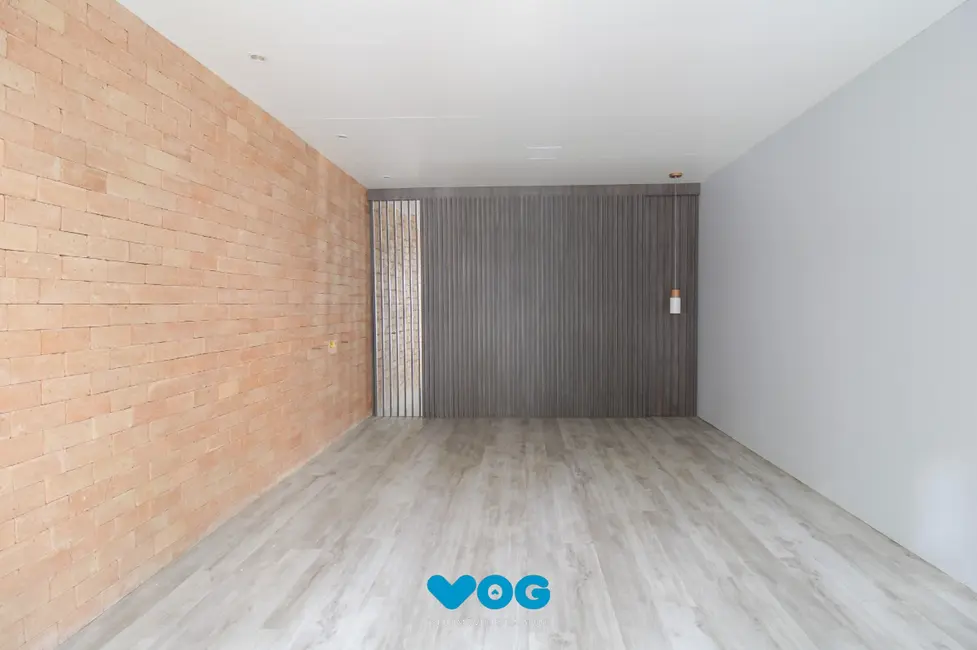 Sala Comercial à venda, 320m2 em Moinhos de Vento, Porto Alegre - RS - imagem 7 Foto 7 de Sala Comercial à venda, 320m2 em Moinhos de Vento, Porto Alegre - RS