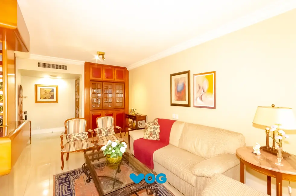 Apartamento com 3 quartos à venda, 168m2 em Centro Histórico, Porto Alegre - RS - imagem 5 Foto 5 de Apartamento com 3 quartos à venda, 168m2 em Centro Histórico, Porto Alegre - RS