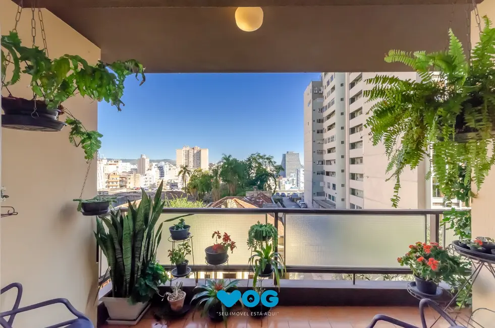 Apartamento com 3 quartos à venda, 168m2 em Centro Histórico, Porto Alegre - RS - imagem 9 Foto 9 de Apartamento com 3 quartos à venda, 168m2 em Centro Histórico, Porto Alegre - RS