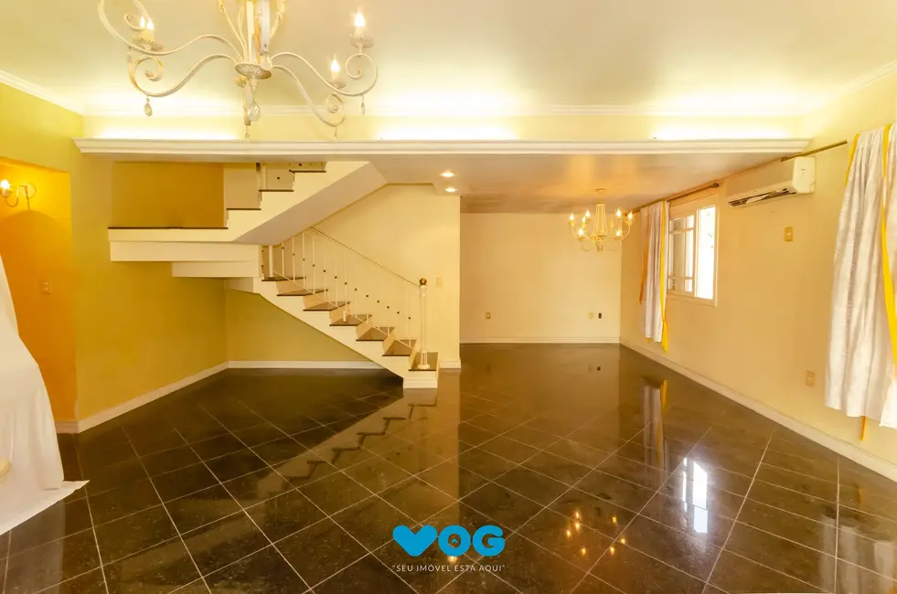 Casa com 3 quartos à venda, 377m2 em Higienópolis, Porto Alegre - RS - imagem 6 Foto 6 de Casa com 3 quartos à venda, 377m2 em Higienópolis, Porto Alegre - RS